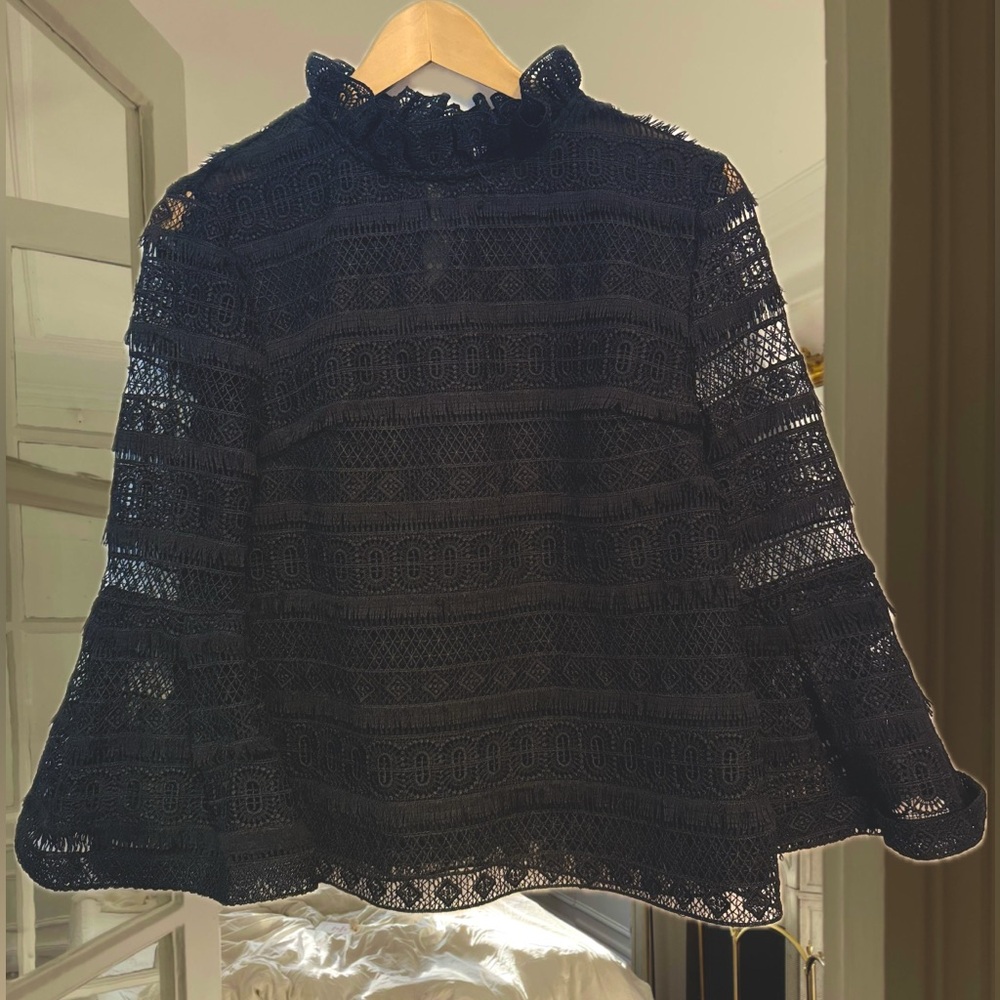 Victorian Lace Bell Sleeve Blouse 🖤